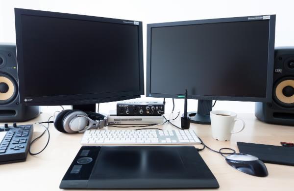 检查显示器连接 检查显示器连接