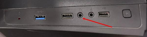 检查主板前面板音频线连接 检查主板前面板音频线连接